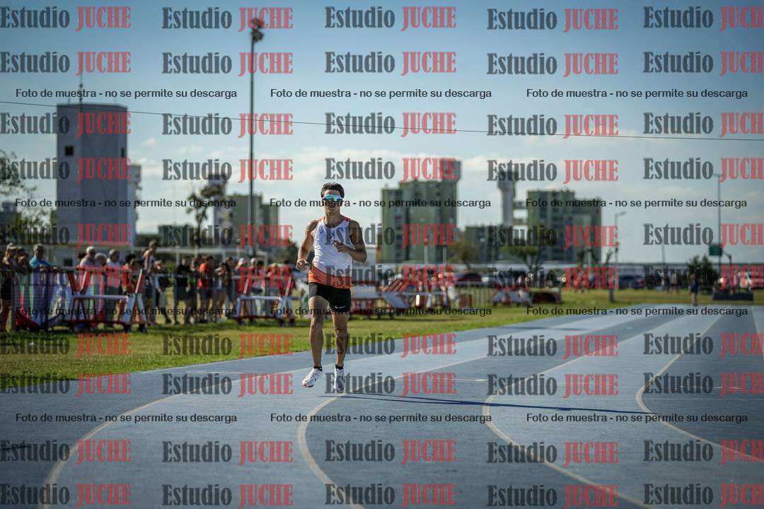 Fotos de los 400 m llanos de varones