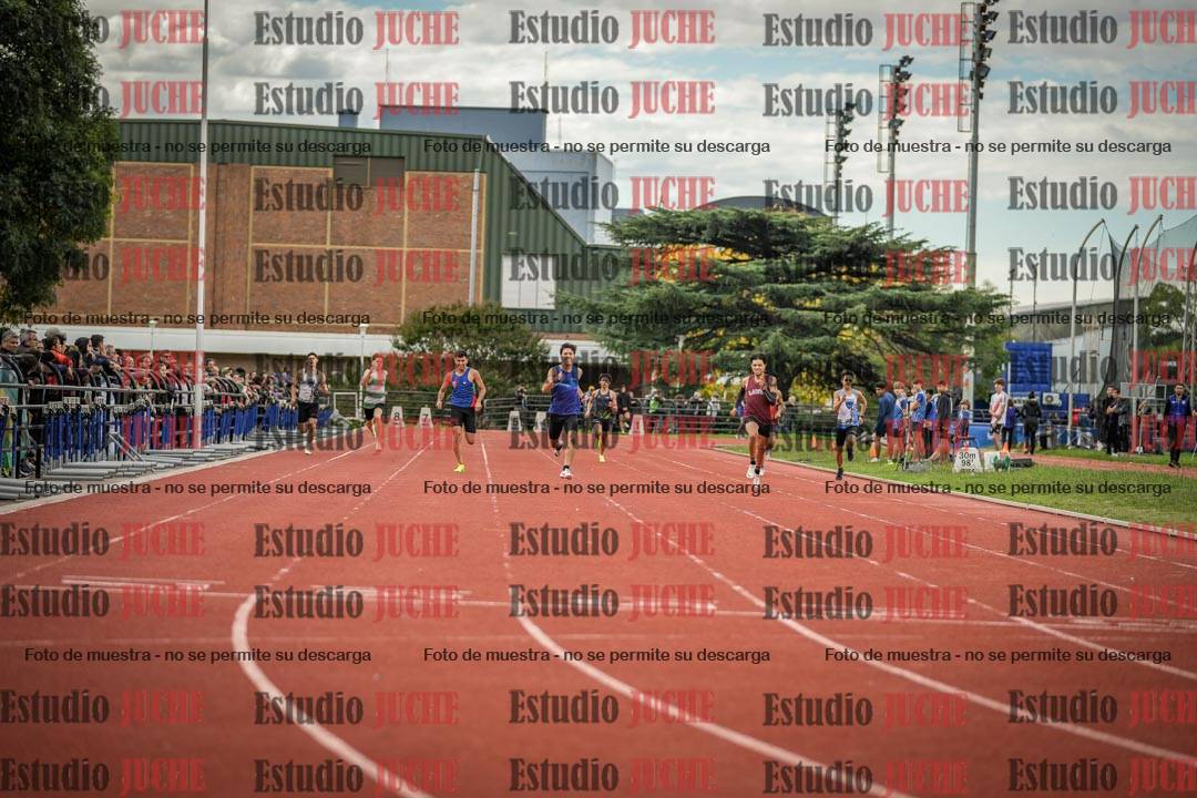 Fotos de los 400 m llanos de varones