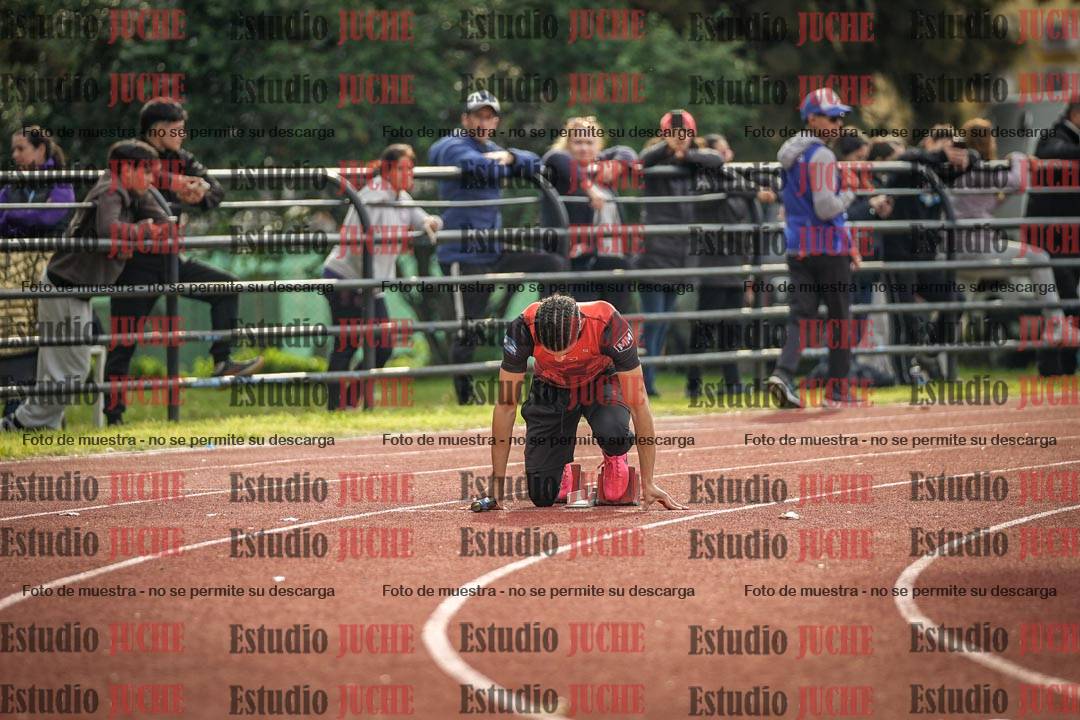 Fotos de las postas 4x400 m llanos de varones