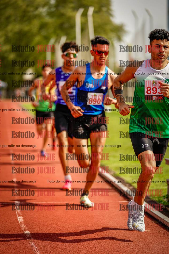Fotos de los 3000 m llanos de varones
