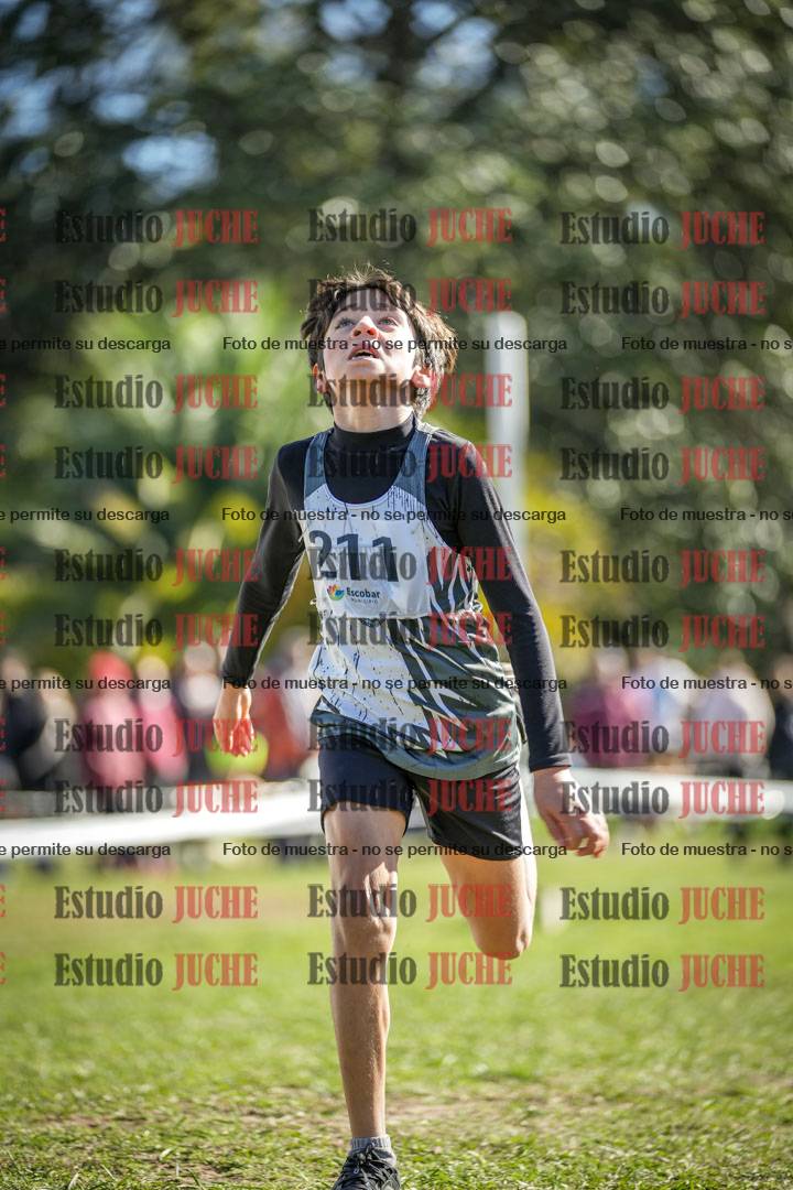 Fotos de la llegada del cross de 1000 m
