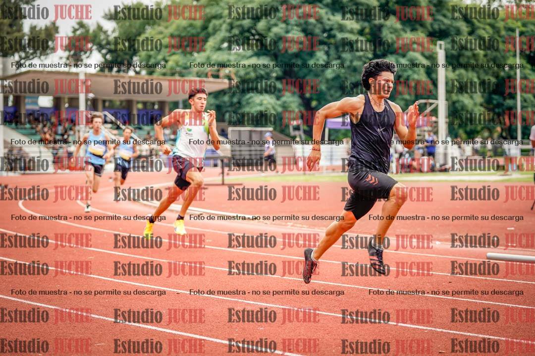 Fotos de los 400 m con vallas de varones