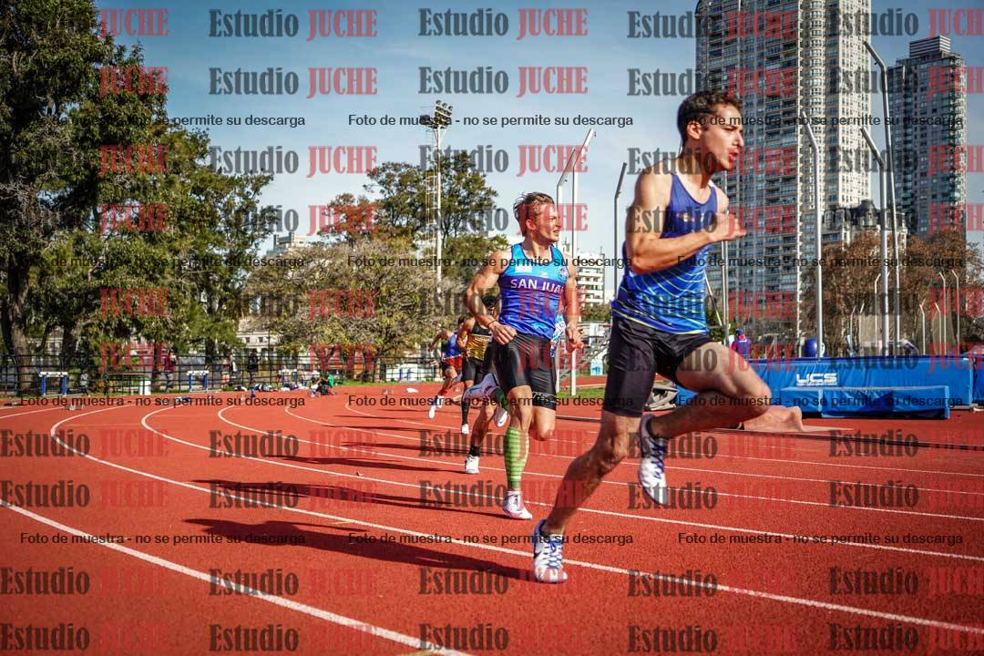 Fotos de los 200 m llanos de varones - FINAL