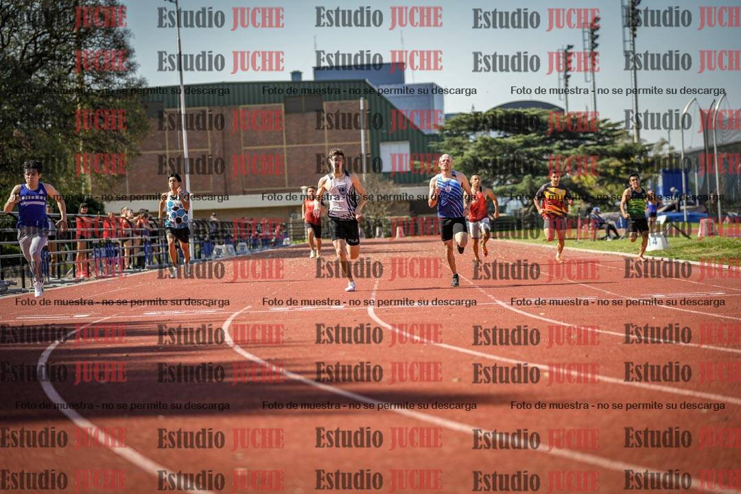 Fotos de los 400 m llanos de varones