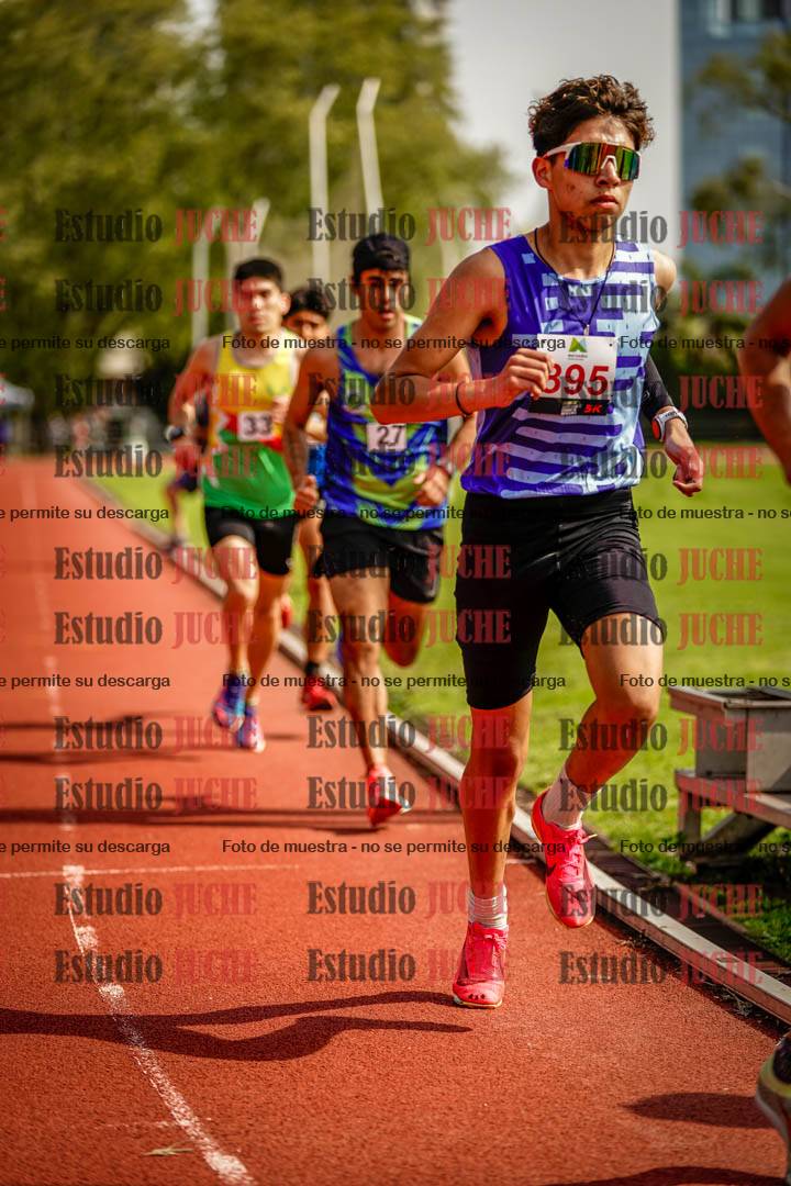 Fotos de los 3000 m llanos de varones
