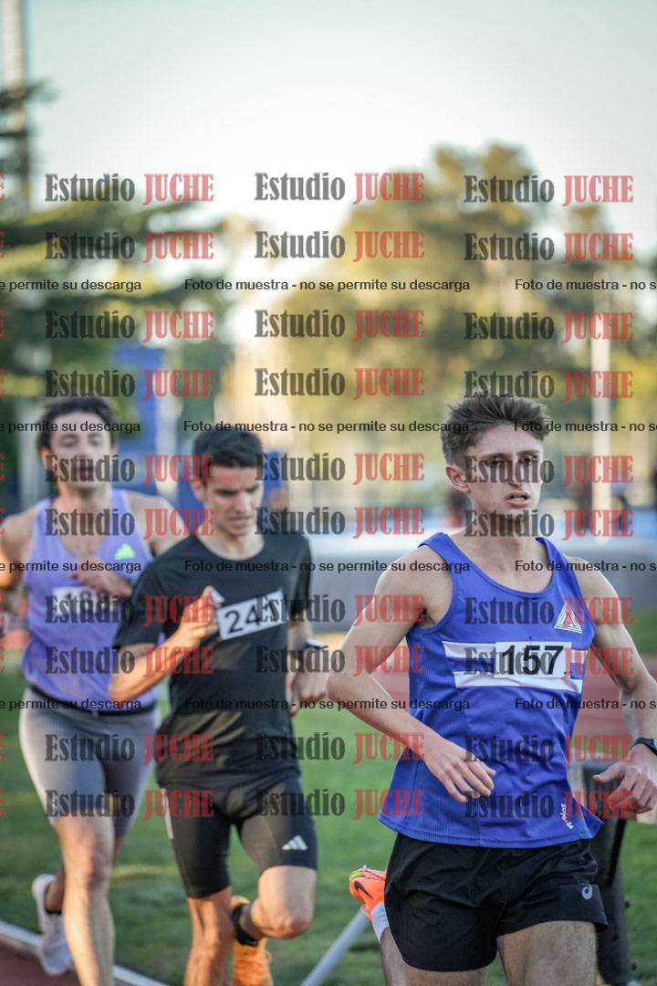 Fotos de los 3000 m llanos de varones