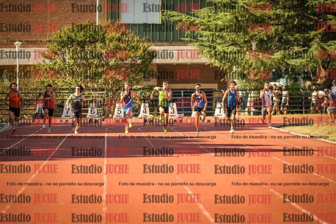 Fotos de los 100 m llanos de varones - FINAL U20