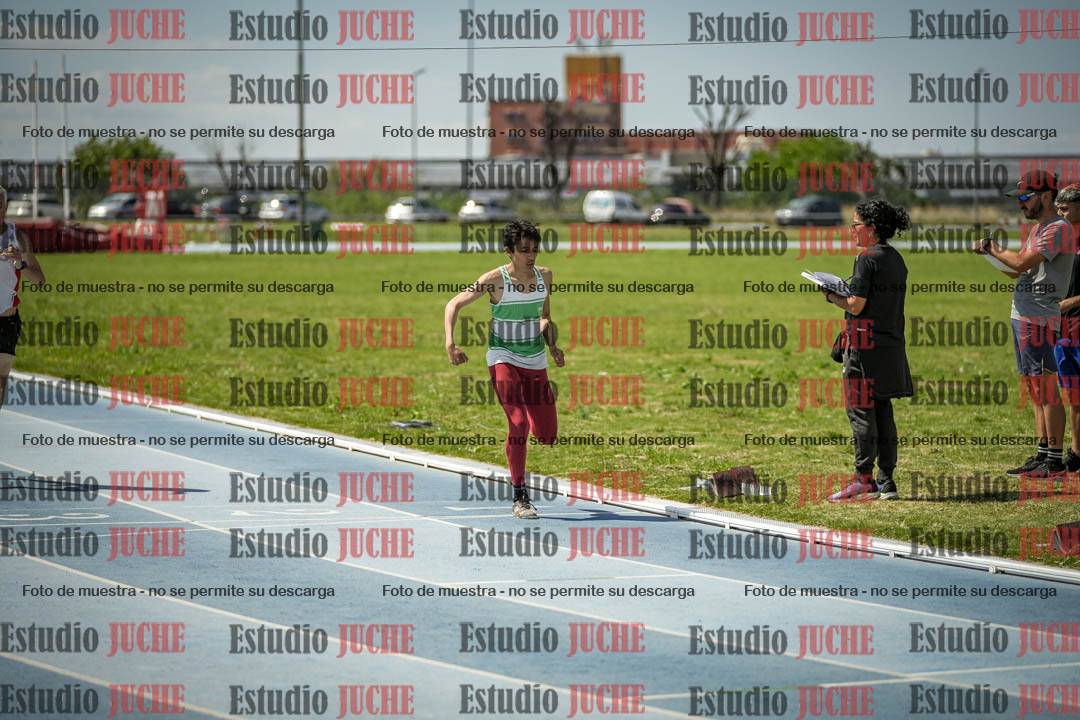 Fotos de los 400 m llanos de varones