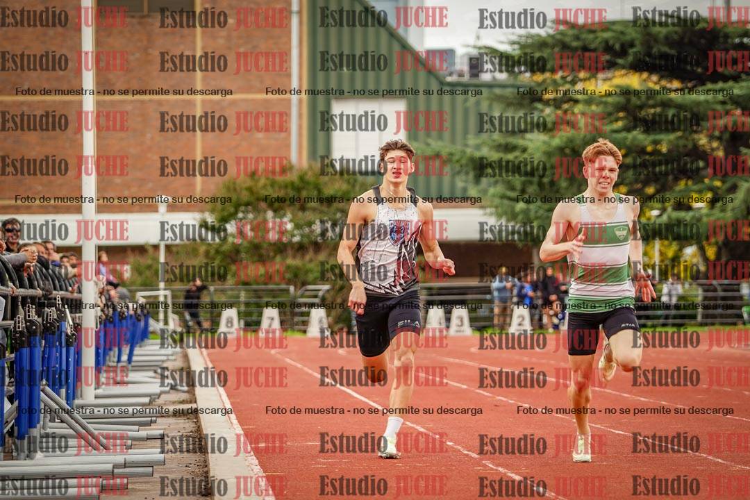 Fotos de los 400 m llanos de varones