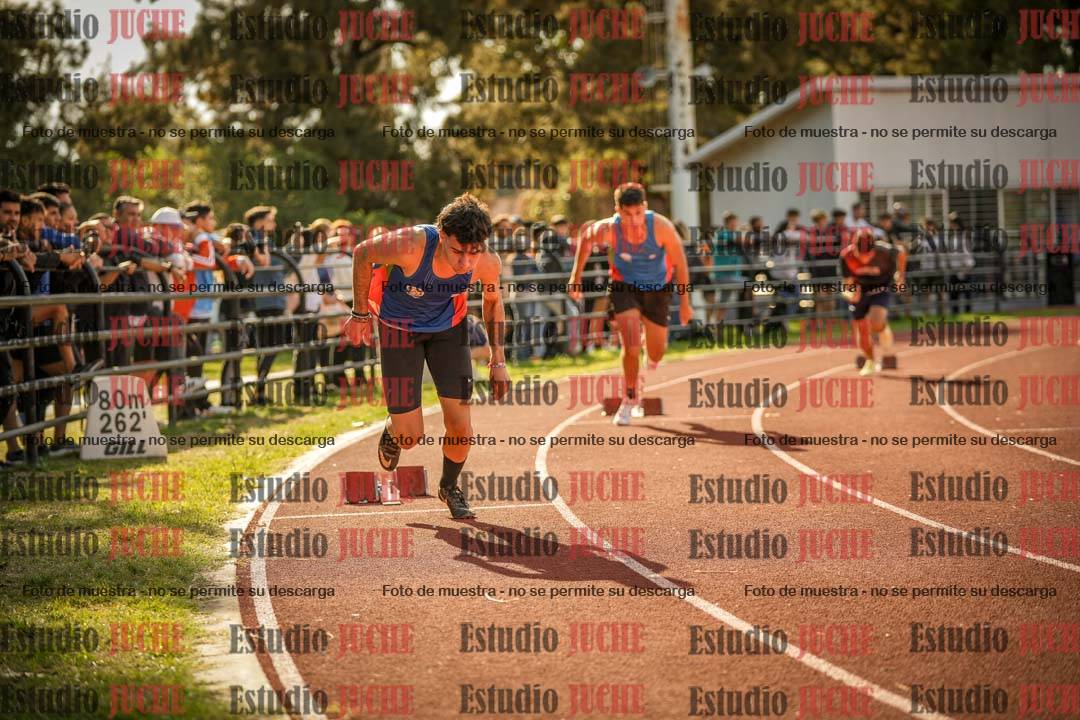 Fotos de los 400 m llanos de varones