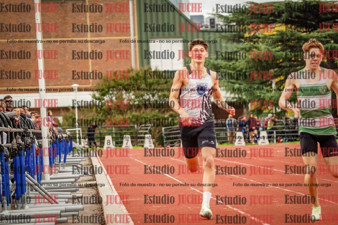Fotos de los 400 m llanos de varones
