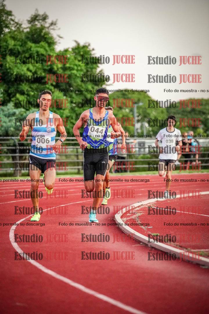Fotos de los 1500 m llanos de varones