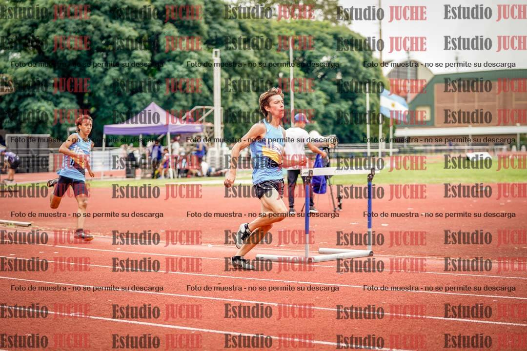 Fotos de los 400 m con vallas de varones