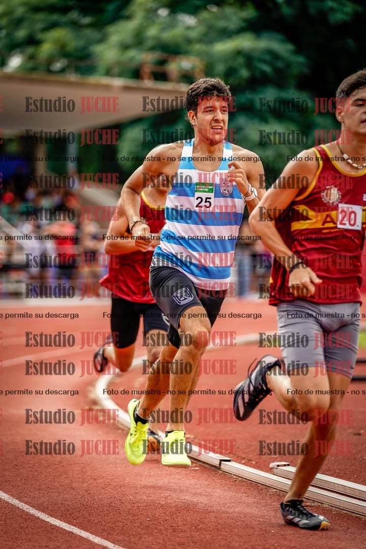 Fotos de los 800 m de varones