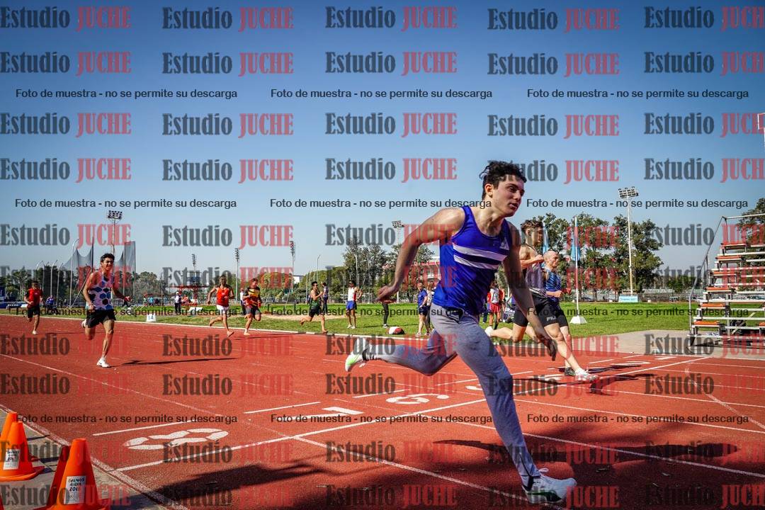Fotos de los 400 m llanos de varones