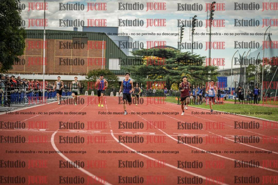 Fotos de los 400 m llanos de varones