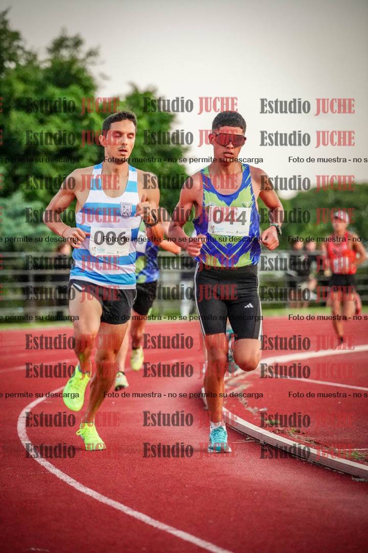 Fotos de los 1500 m llanos de varones