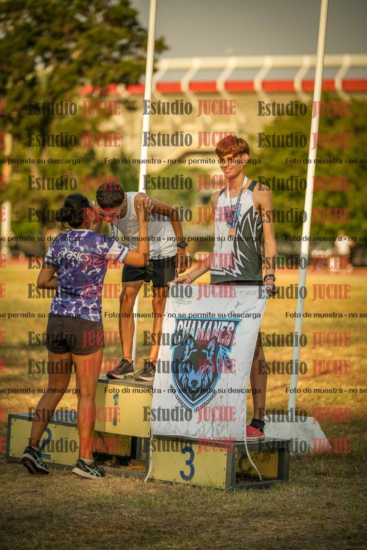 Fotos de algunos podios y extras del torneo