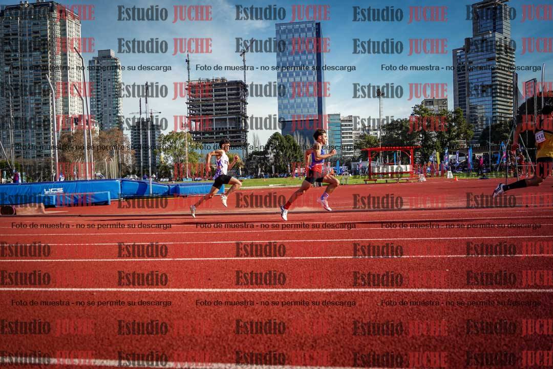 Fotos de los 200 m llanos de varones - FINAL