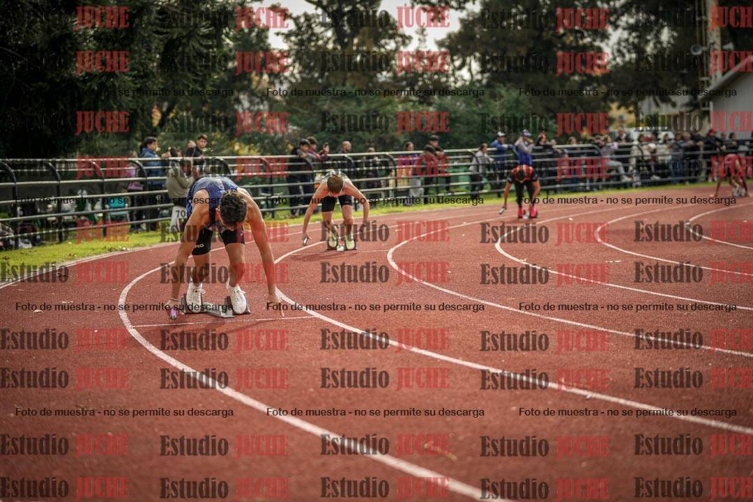 Fotos de las postas 4x400 m llanos de varones