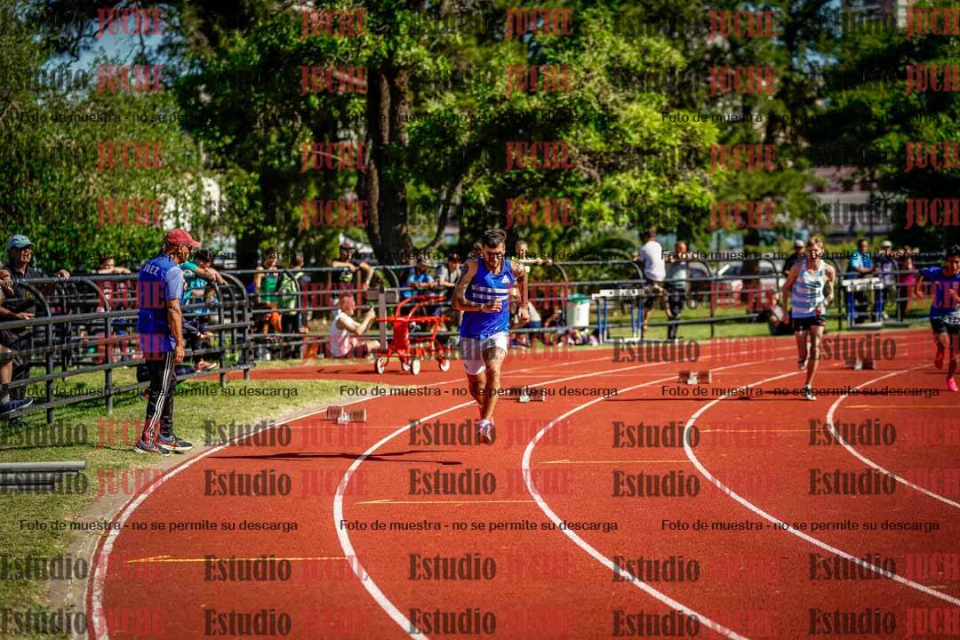Fotos de los 200 m llanos de varones