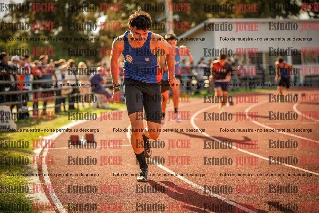 Fotos de los 400 m llanos de varones