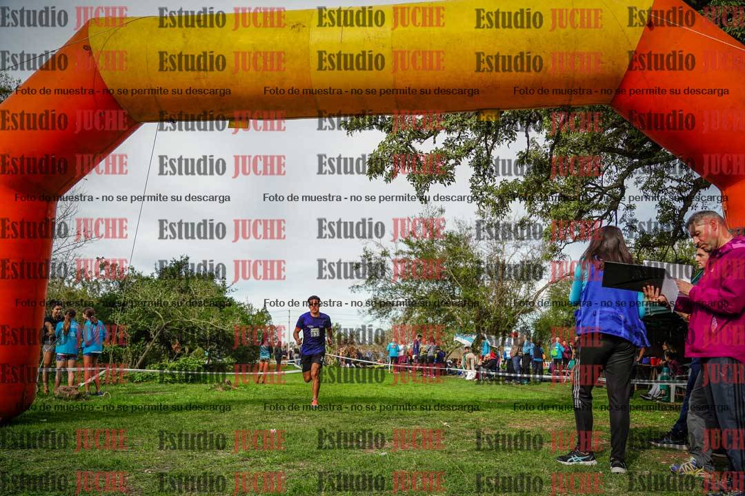 Fotos de la llegada del cross de 8000 m