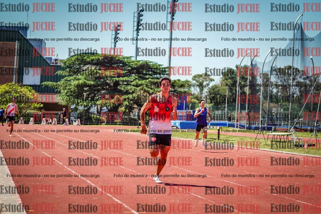 Fotos de los 400 m llanos de varones