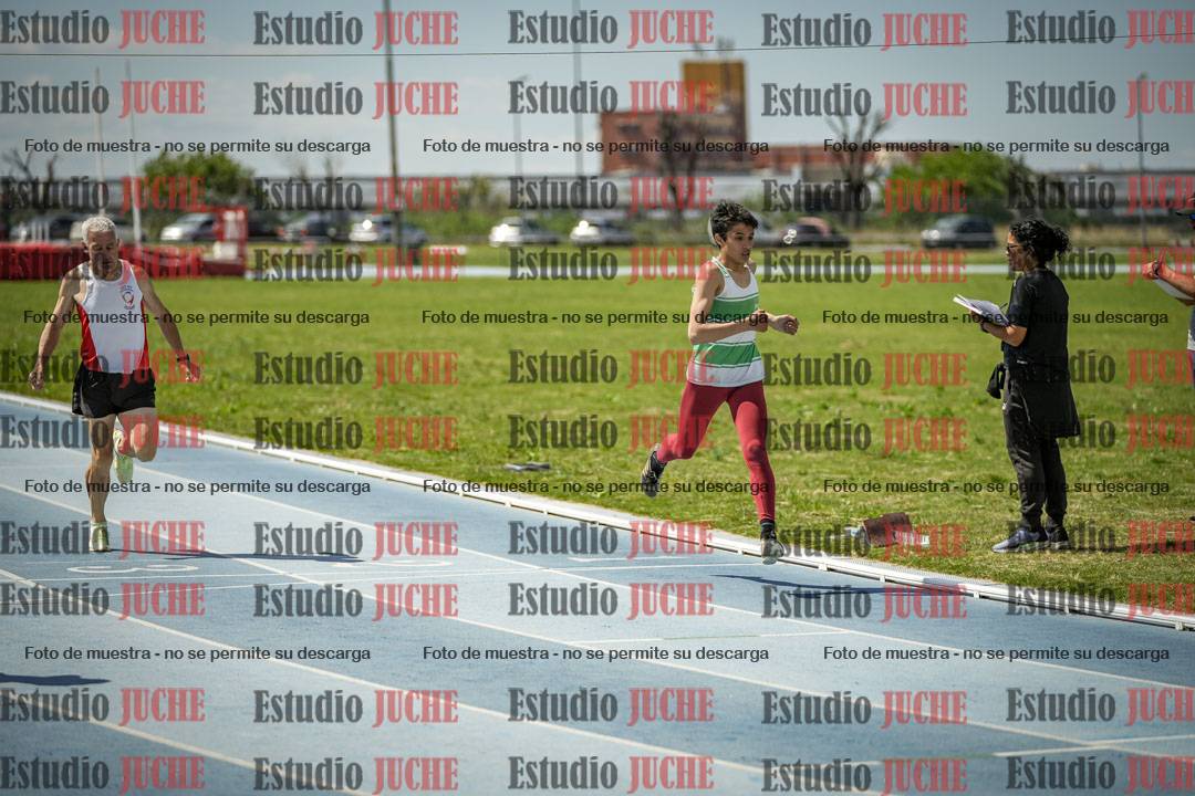 Fotos de los 400 m llanos de varones