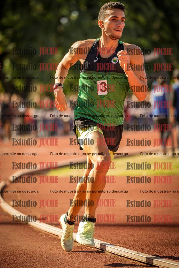 Fotos de los 800 m llanos de varones
