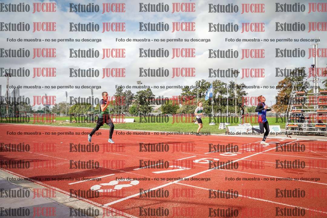 Fotos de los 400 m llanos de varones