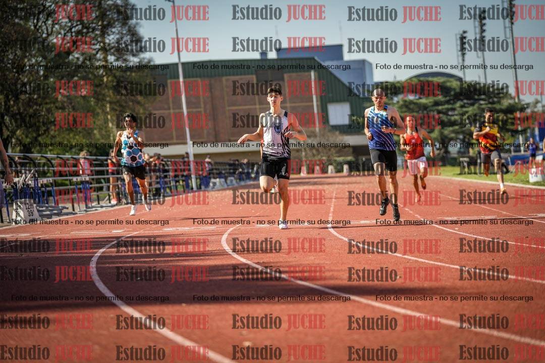 Fotos de los 400 m llanos de varones