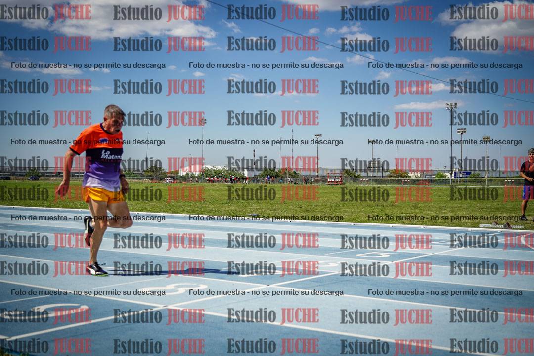 Fotos de los 400 m llanos de varones