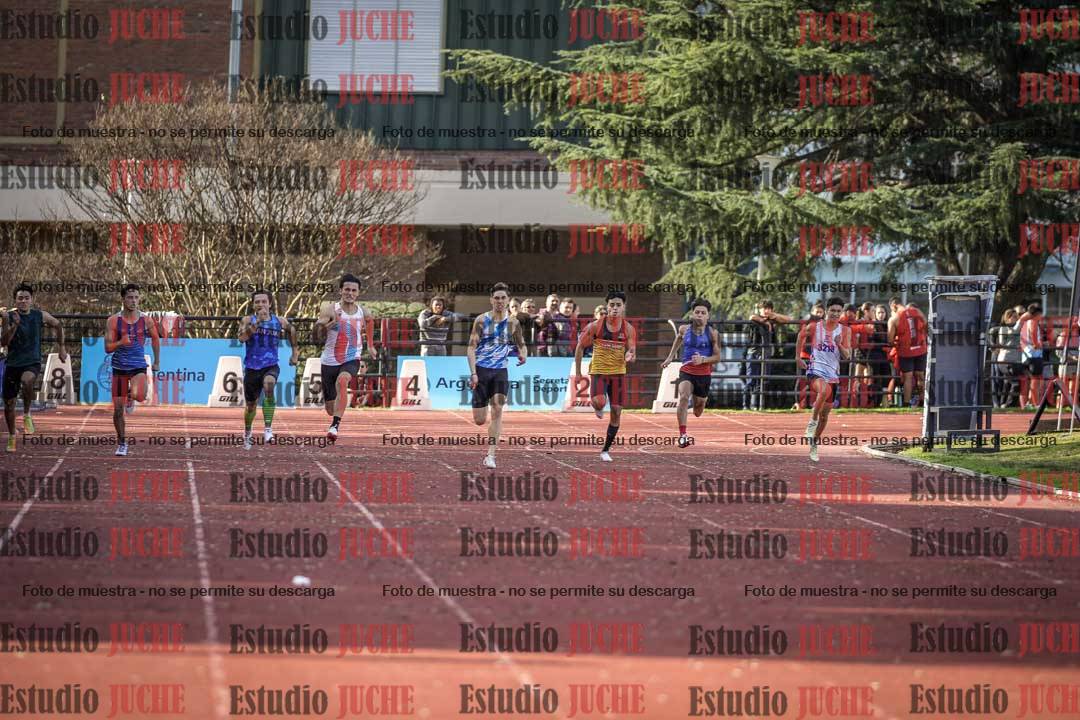 Fotos de los 200 m llanos de varones - FINAL
