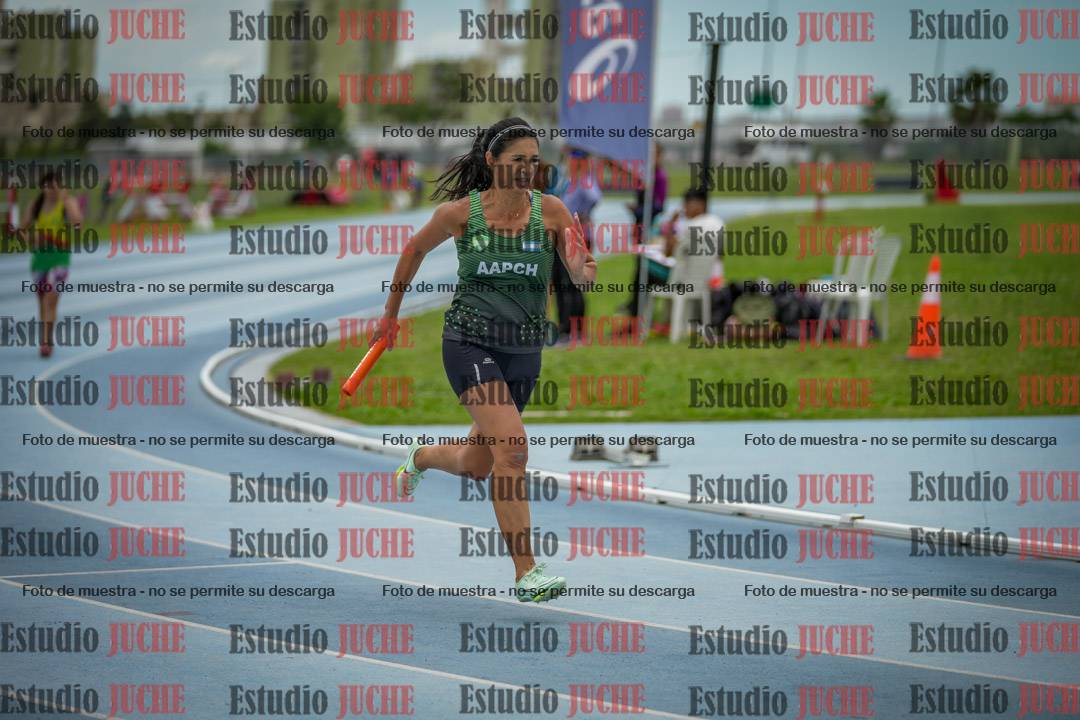 Fotos de las postas 4x200 m llanos de mujeres