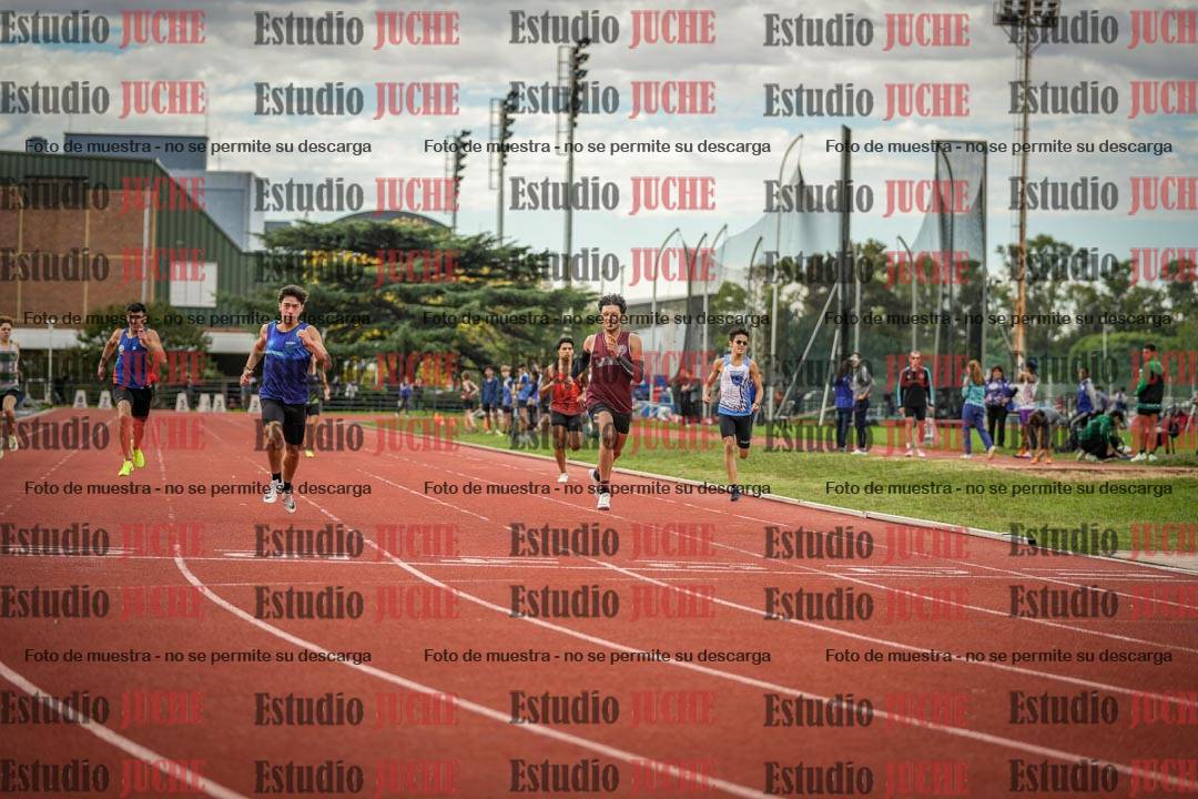 Fotos de los 400 m llanos de varones