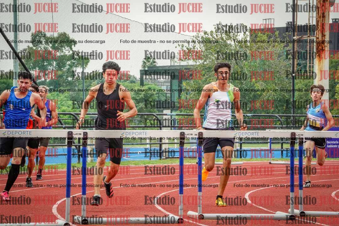 Fotos de los 400 m con vallas de varones