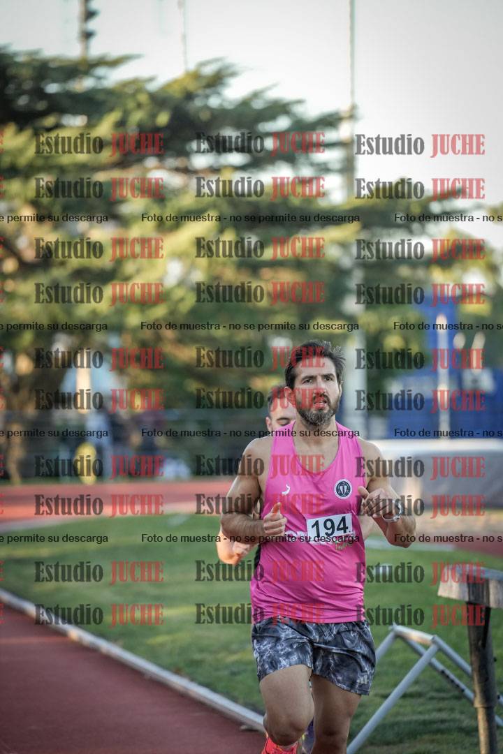 Fotos de los 3000 m llanos de varones