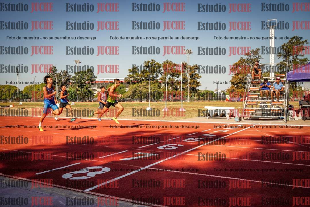 Fotos de los 100 m llanos de varones - FINAL U20