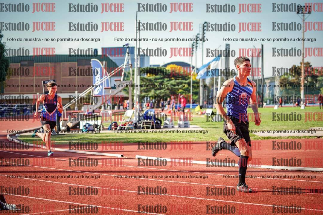 Fotos de los 400 m llanos de varones