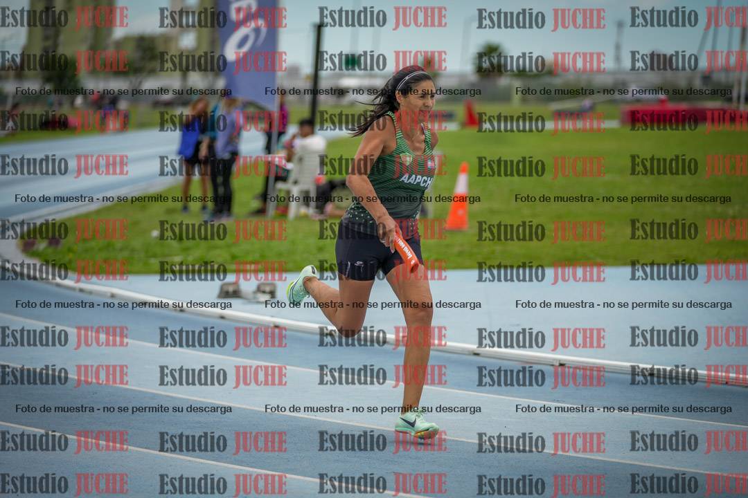 Fotos de las postas 4x200 m llanos de mujeres