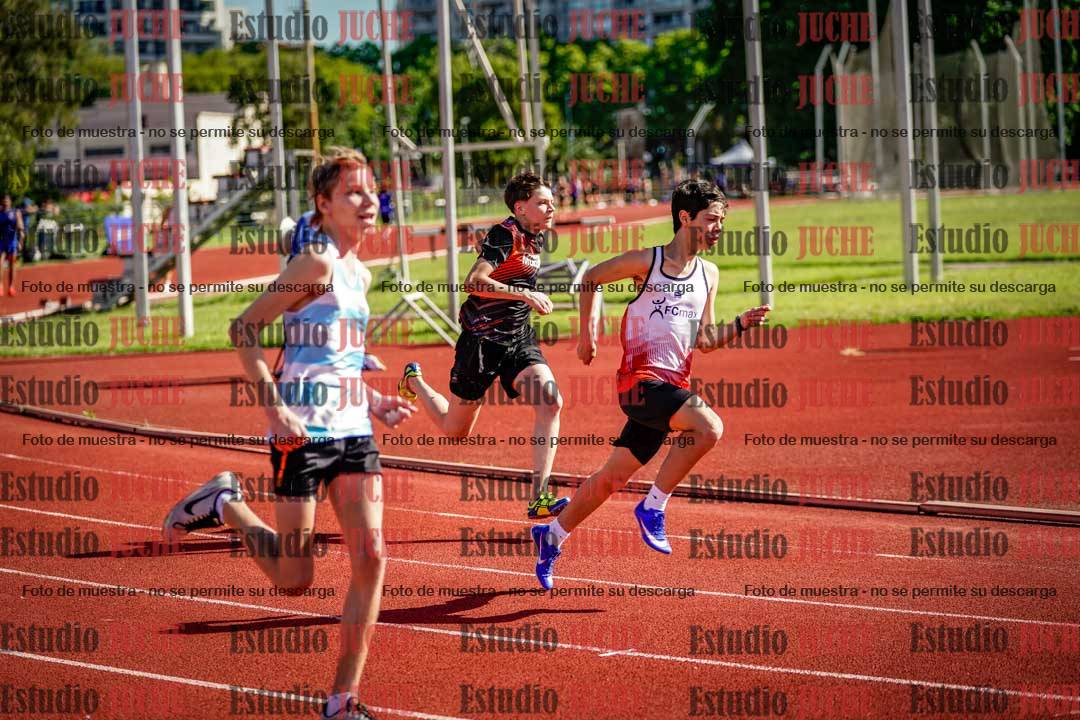 Fotos de los 200 m llanos de varones