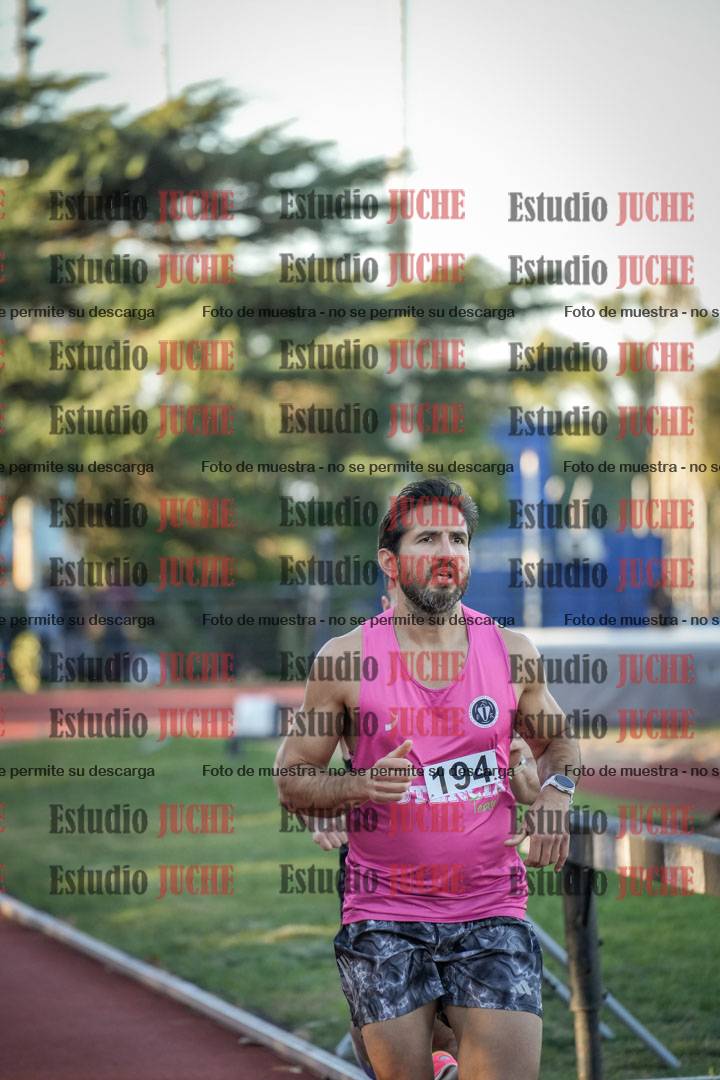 Fotos de los 3000 m llanos de varones