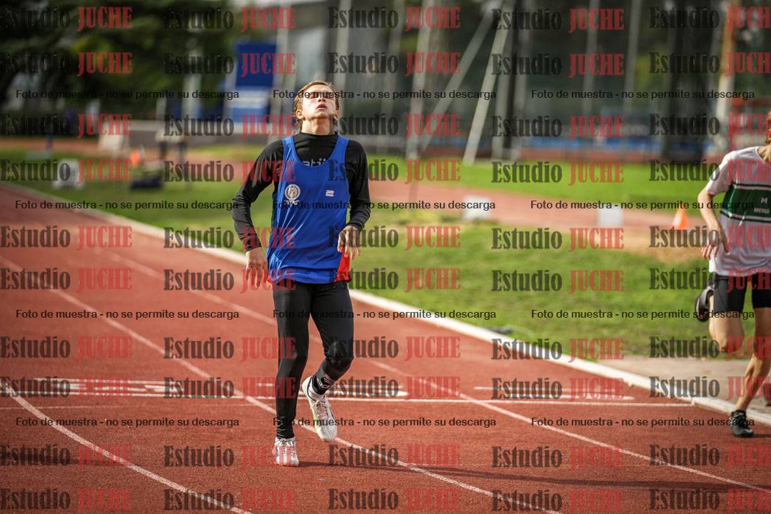 Fotos de los 400 m llanos de varones
