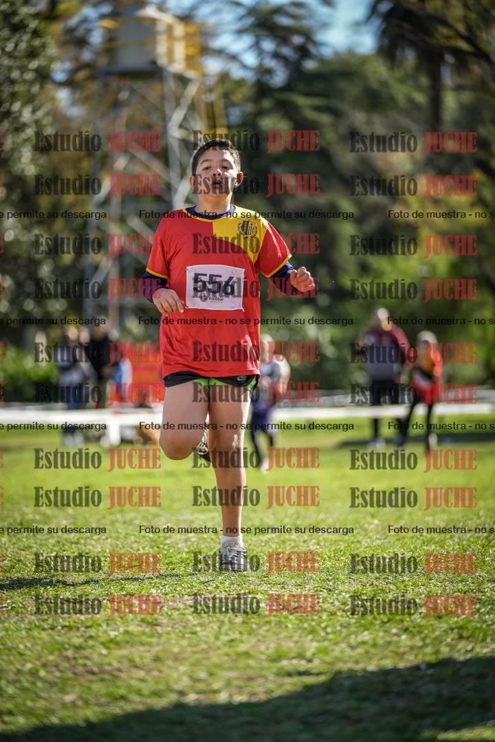 Fotos de la llegada del cross de 1000 m