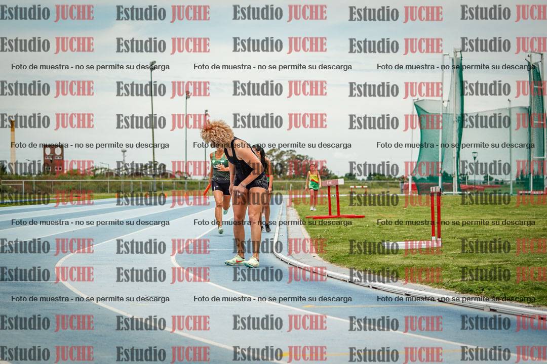 Fotos de las postas 4x200 m llanos de mujeres
