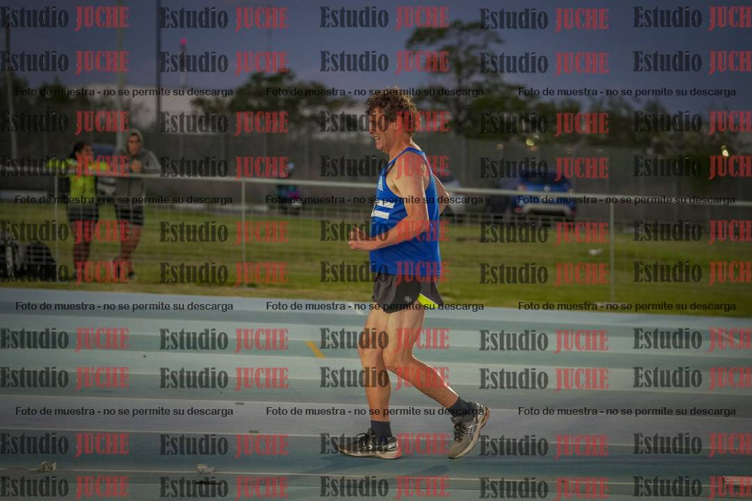 Fotos de los 3000 m llanos de varones