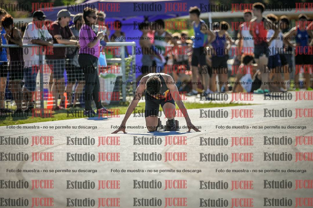 Fotos de los 400 m llanos de varones
