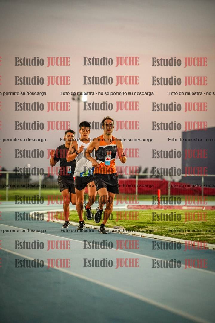 Fotos de los 3000 m llanos de varones