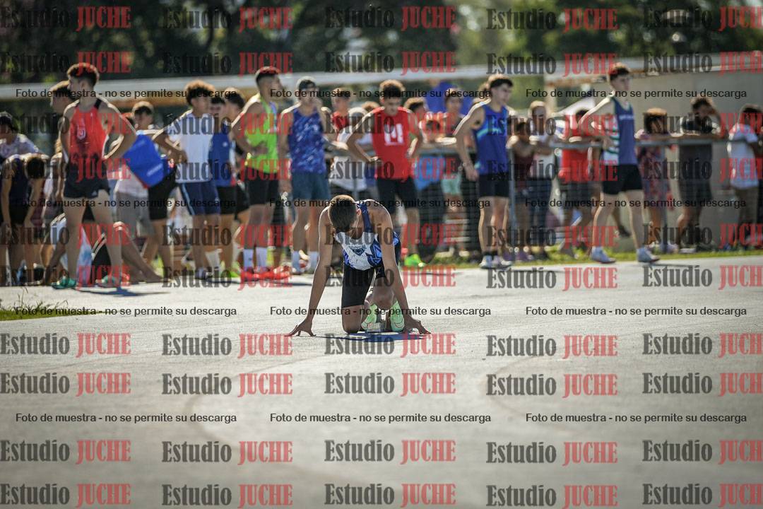 Fotos de los 400 m llanos de varones